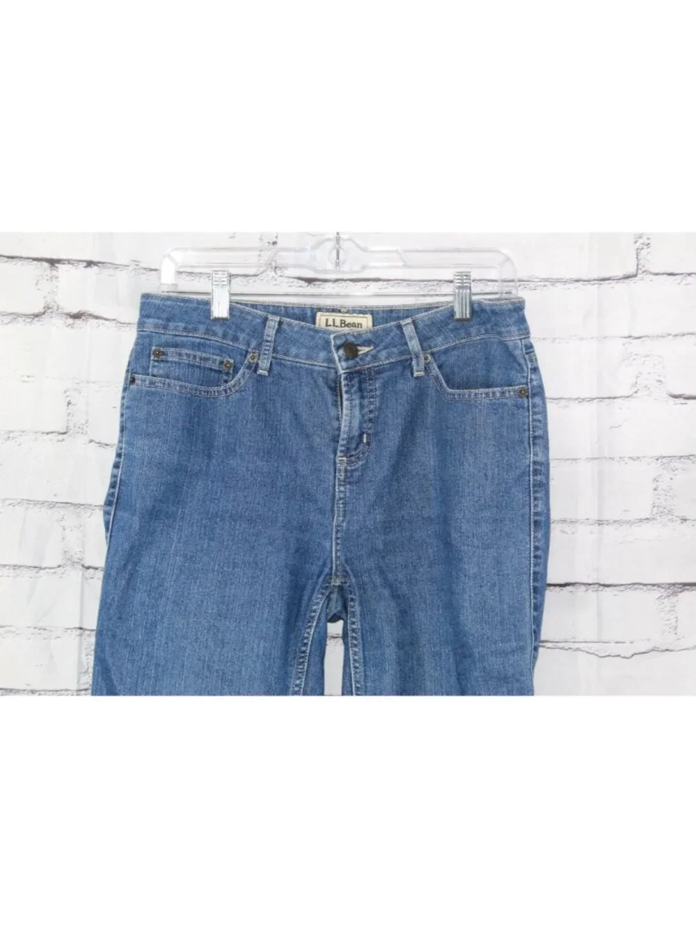 LL Bean Women's Favorite Fit Straight Jeans Blue Stretch Denim Pants Size 8 Pet